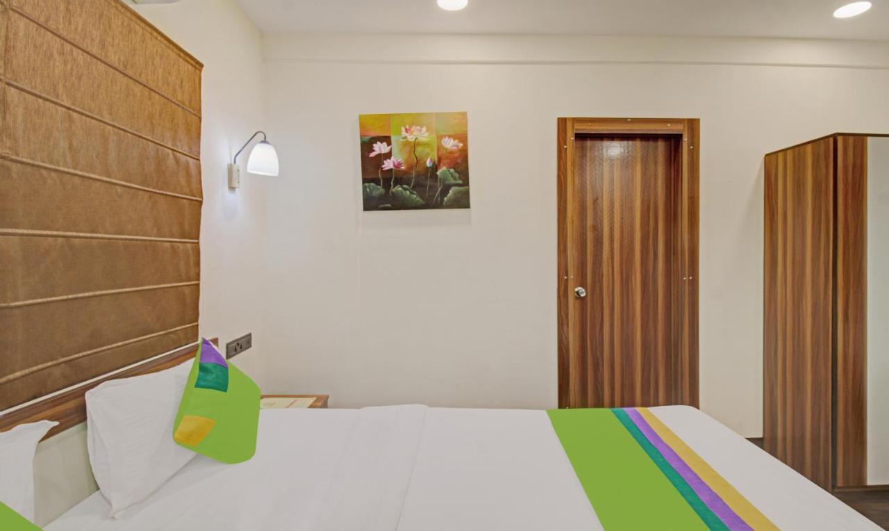 Treebo The Boss Hotel Rāipur Exterior photo