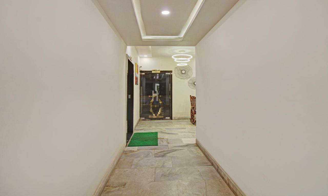 Treebo The Boss Hotel Rāipur Exterior photo