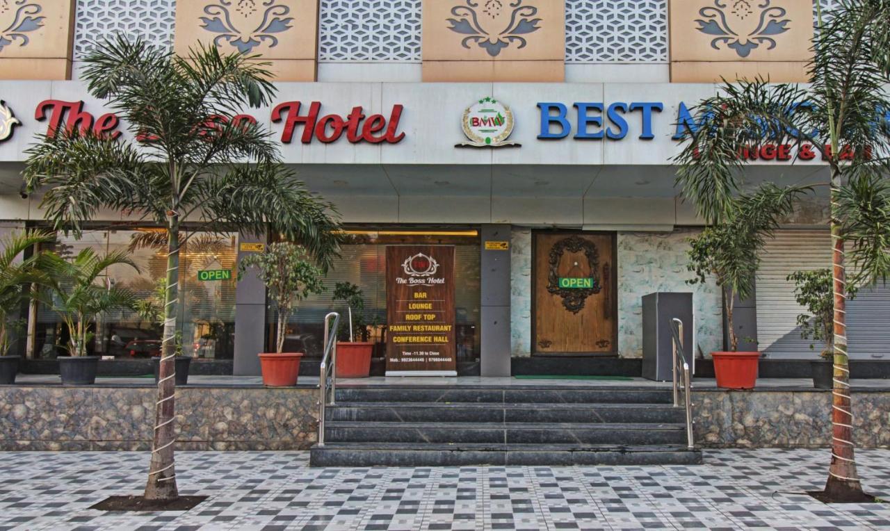Treebo The Boss Hotel Rāipur Exterior photo