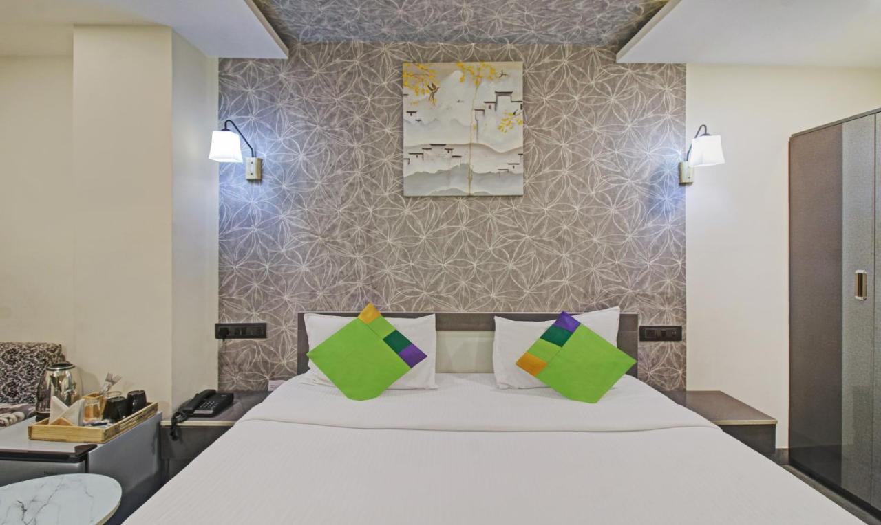 Treebo The Boss Hotel Rāipur Exterior photo