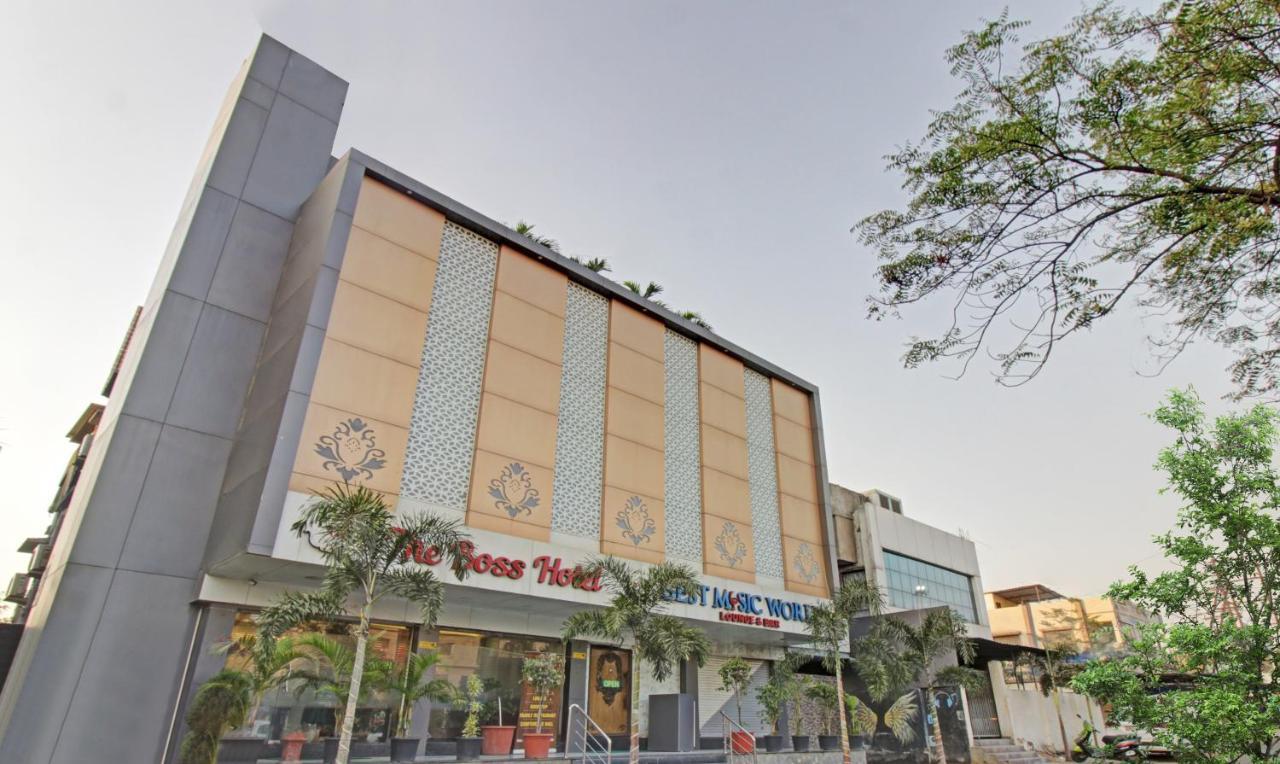 Treebo The Boss Hotel Rāipur Exterior photo