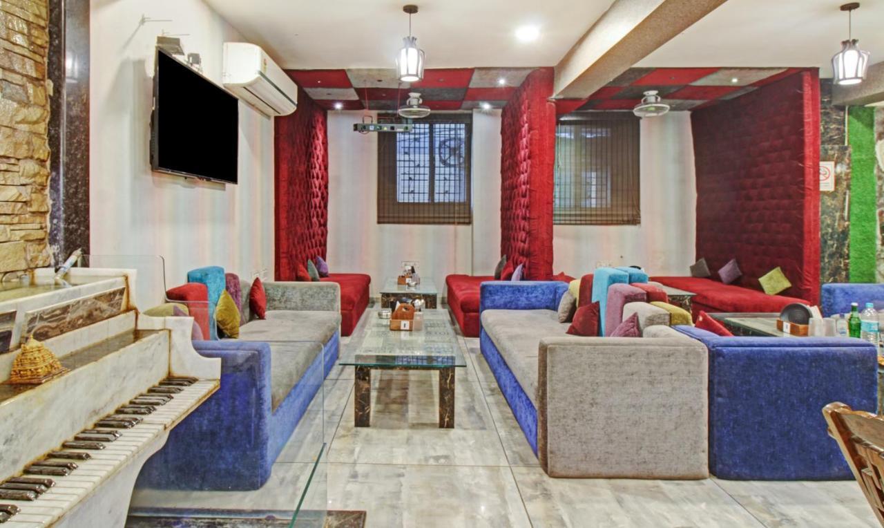Treebo The Boss Hotel Rāipur Exterior photo