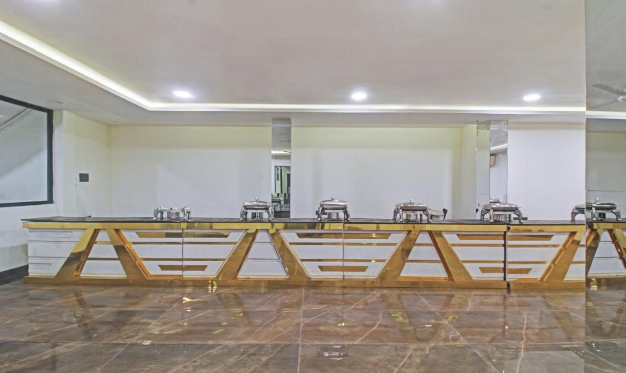 Treebo The Boss Hotel Rāipur Exterior photo